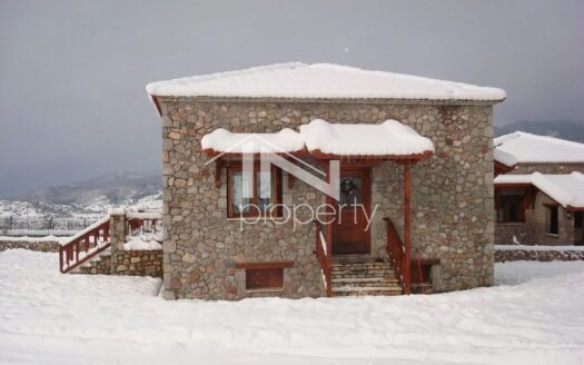 Αράχωβα, μονοκατοικία 160 τμ, 330000€