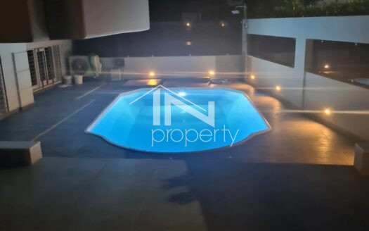 Γλυφάδα, Πανιωνία, μεζονέτα 255 τμ, 7000€