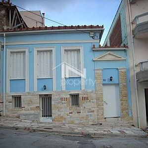 Λαύριο, μονοκατοικία 130 τμ, 110000€