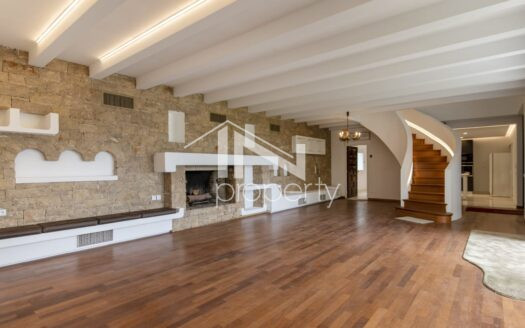 Κηφισιά, μεζονέτα 400 τμ