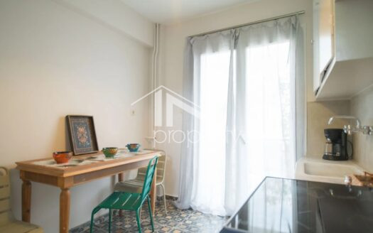 Paleo Faliro, 60-square-meter apartment