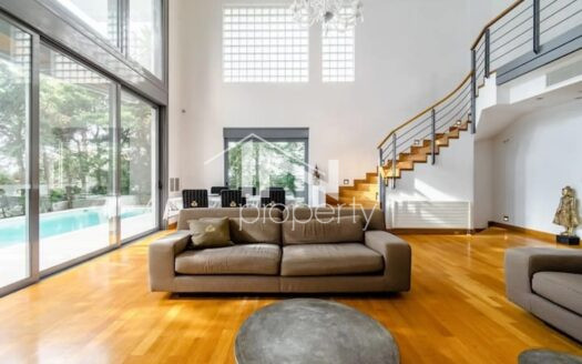 Luxury duplex in Glyfada, 410 sq. m.