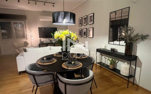 Kifissia, 120-square-meter maisonette